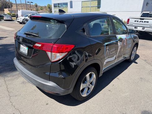 Used 2019 Honda HR-V LX image 15