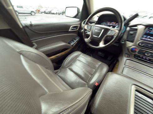 Used 2017 GMC Yukon XL Denali w/ Open Road Package image 31