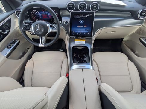 New 2026 Mercedes-Benz GLC 300 image 13