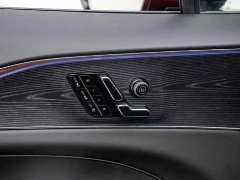 Certified 2024 Cadillac Lyriq Luxury image 18