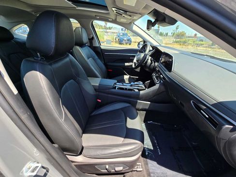 Used 2020 Hyundai Sonata Limited FWD image 11