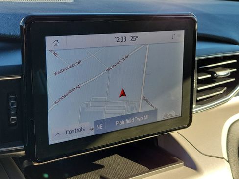 Used 2023 Ford Explorer XLT w/ Equipment Group 202A image 27