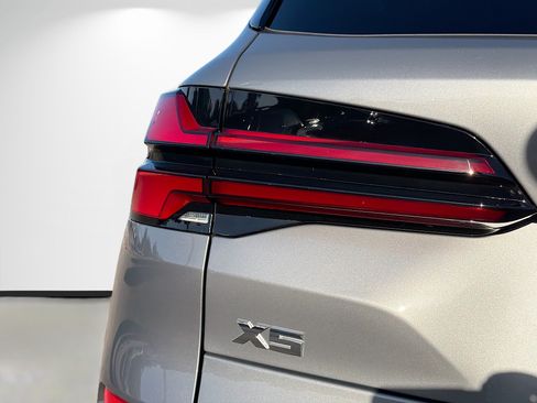 New 2026 BMW X5 M60i AWD/4WD image 10