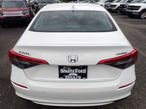 Used 2024 Honda Civic Touring image 6