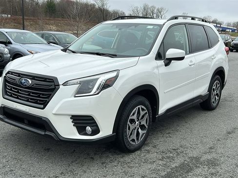 Certified 2023 Subaru Forester Premium image 3