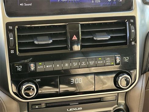 Used 2022 Lexus GX 460 Premium image 12