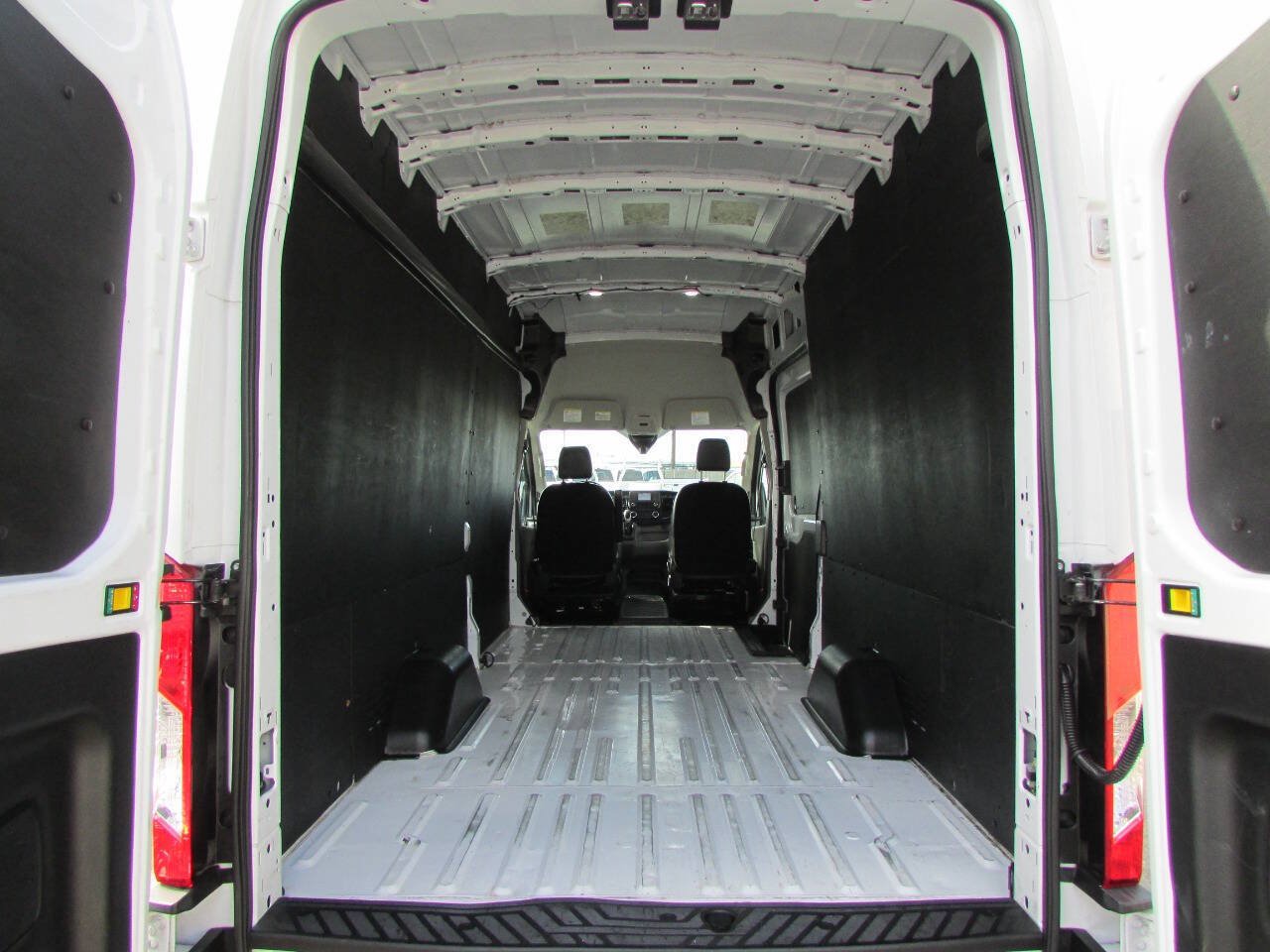 Used 2023 Ford Transit 250 148 High Roof Extended w/ Load Area Protection Package RWD image 22