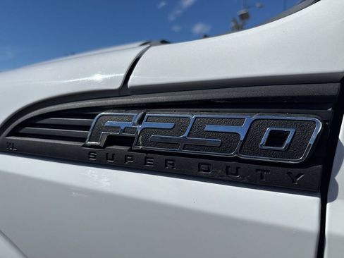 Used 2013 Ford F250 XL w/ PWR Equipment Group image 10