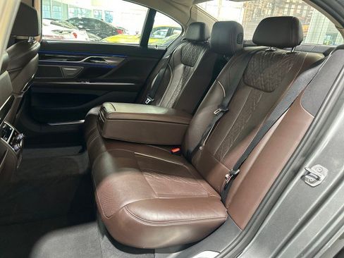 Used 2016 BMW 740i RWD image 6