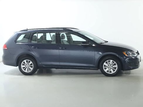 Used 2016 Volkswagen Golf S FWD image 11