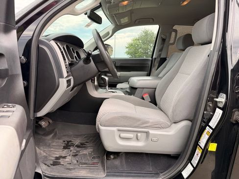 Used 2013 Toyota Tundra 4x4 Double Cab w/ TRD Off-Road Pkg image 2