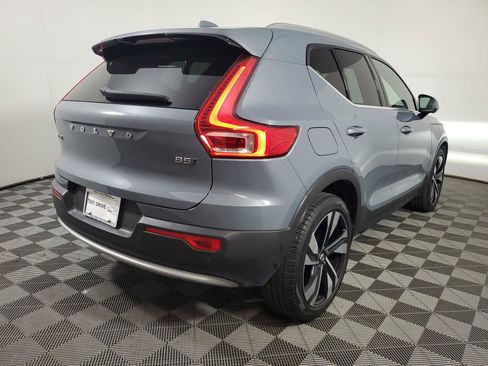 Used 2023 Volvo XC40 B5 Plus w/ Protection Package Premier AWD/4WD image 6
