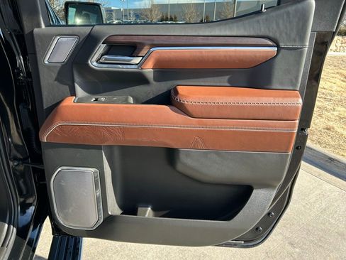 Used 2025 GMC Sierra 1500 Denali Ultimate image 27