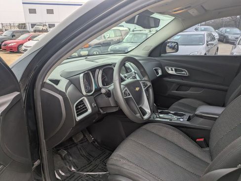 Used 2017 Chevrolet Equinox LT image 12