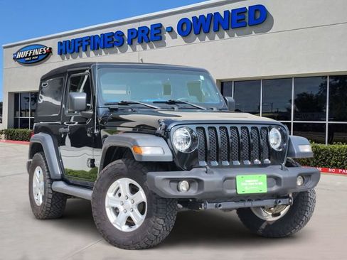 Certified 2019 Jeep Wrangler Sport AWD/4WD image 1