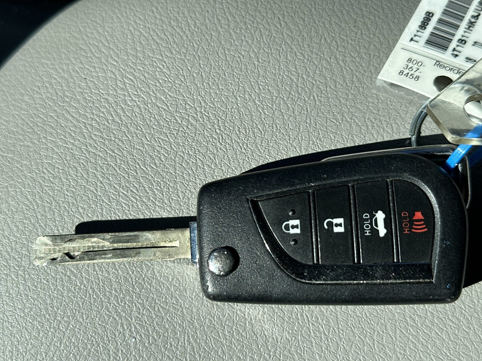Used 2018 Toyota Camry LE FWD image 34