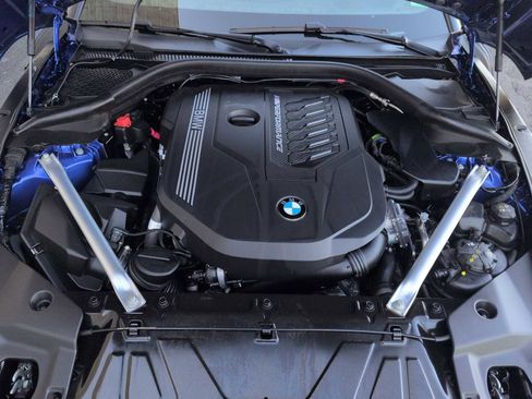 Used 2025 BMW Z4 M40i w/ Premium Package image 16