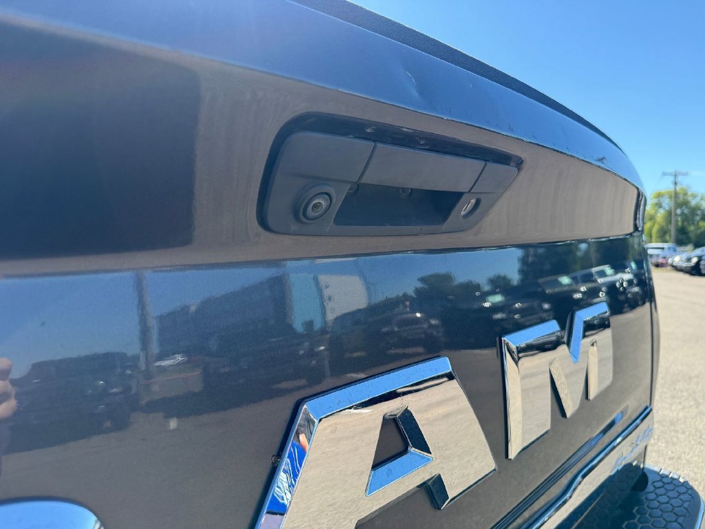 Used 2017 RAM 1500 Limited AWD/4WD image 10