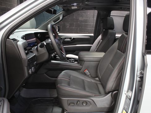 Used 2026 Chevrolet Tahoe RST w/ Comfort Package RWD image 32