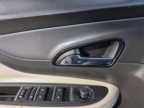 Used 2019 Buick Encore Sport Touring image 11