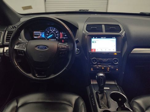 Used 2019 Ford Explorer XLT w/ Equipment Group 202A image 22