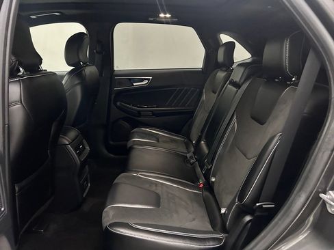 Used 2019 Ford Edge ST w/ Cold Weather Package AWD/4WD image 14