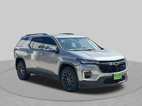 Used 2024 Chevrolet Traverse RS FWD image 7