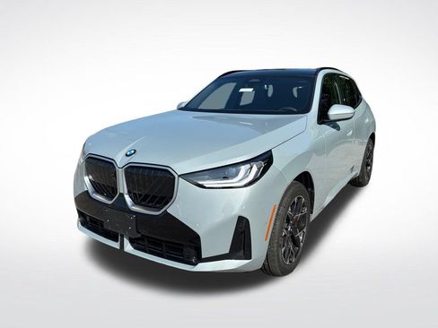 Used 2025 BMW X3 xDrive30i AWD/4WD image 12