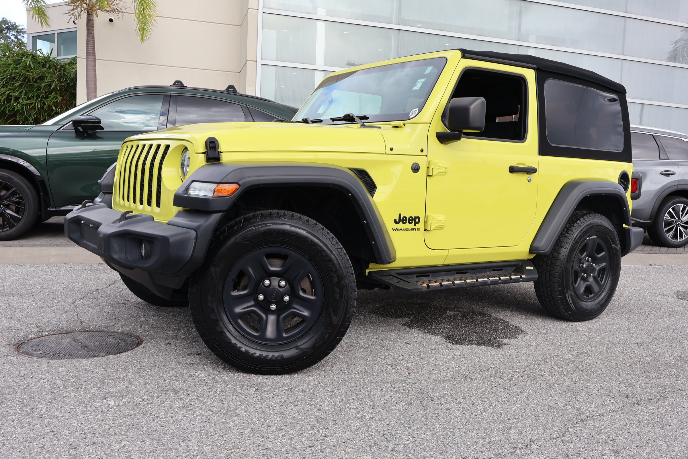 Used 2024 Jeep Wrangler Sport AWD/4WD image 1