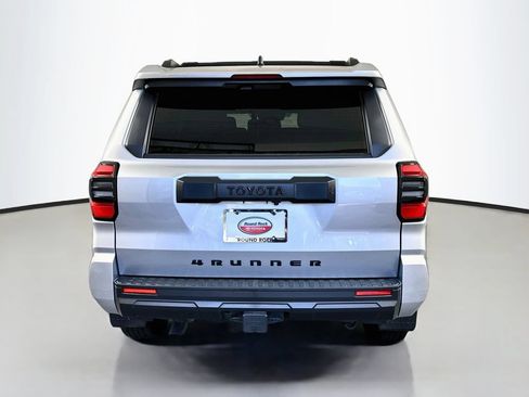 Used 2026 Toyota 4Runner SR5 AWD/4WD image 6