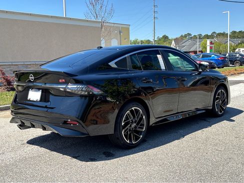 New 2026 Nissan Sentra SR w/ SR All Weather Package FWD image 21