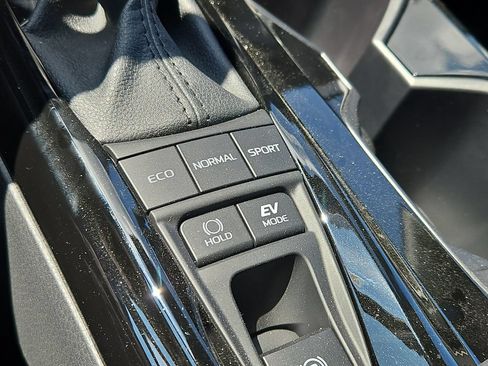 New 2026 Toyota Camry Hybrid AWD/4WD image 11