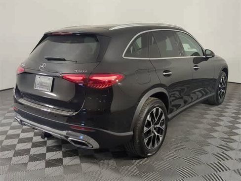 Used 2026 Mercedes-Benz GLC 350e GLC 350e image 5