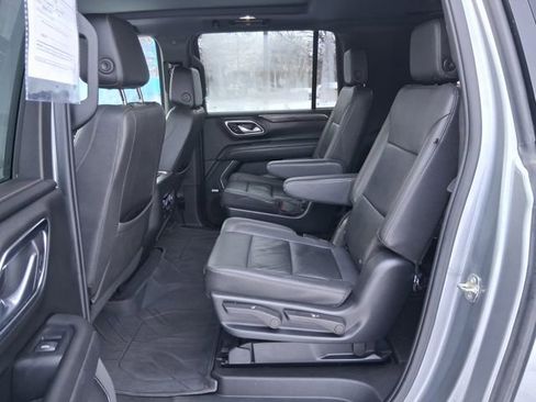 Used 2023 Chevrolet Suburban Z71 w/ Luxury Package image 18