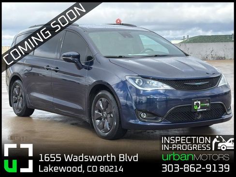 Used 2020 Chrysler Pacifica Limited w/ Advanced Safetytec Group FWD image 1