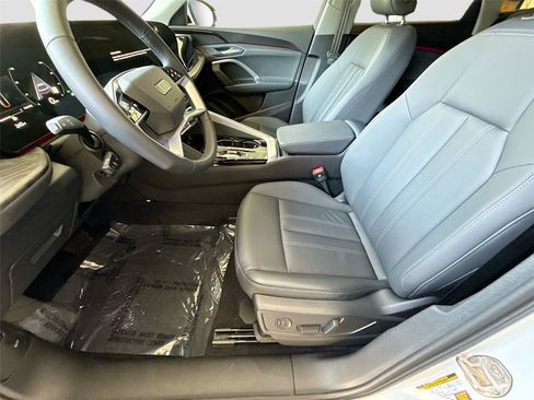 Certified 2025 Audi Q5 Premium w/ Convenience Package AWD/4WD image 21