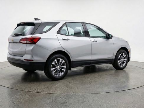 Used 2025 Chevrolet Equinox LT image 9