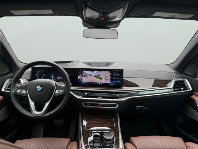 Used 2026 BMW X5 xDrive40i AWD/4WD image 9