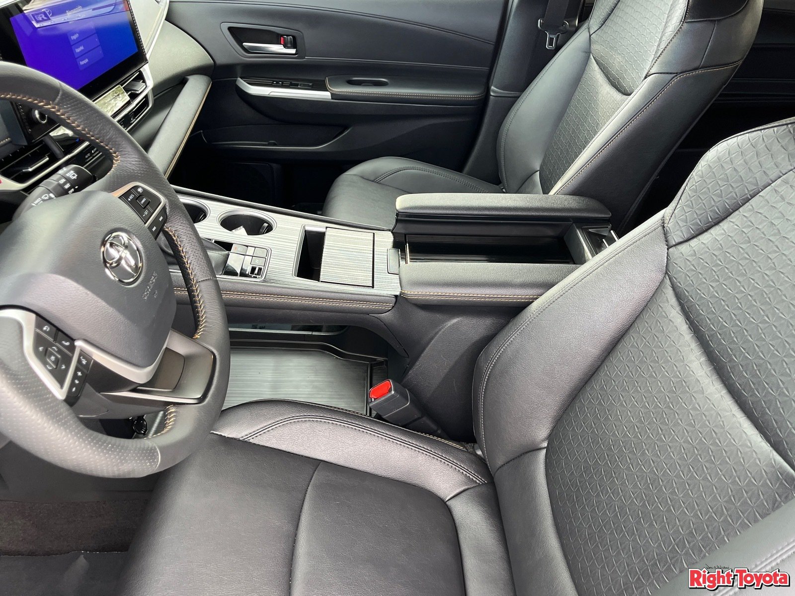 Certified 2025 Toyota Sienna XLE Woodland Edition AWD/4WD image 21