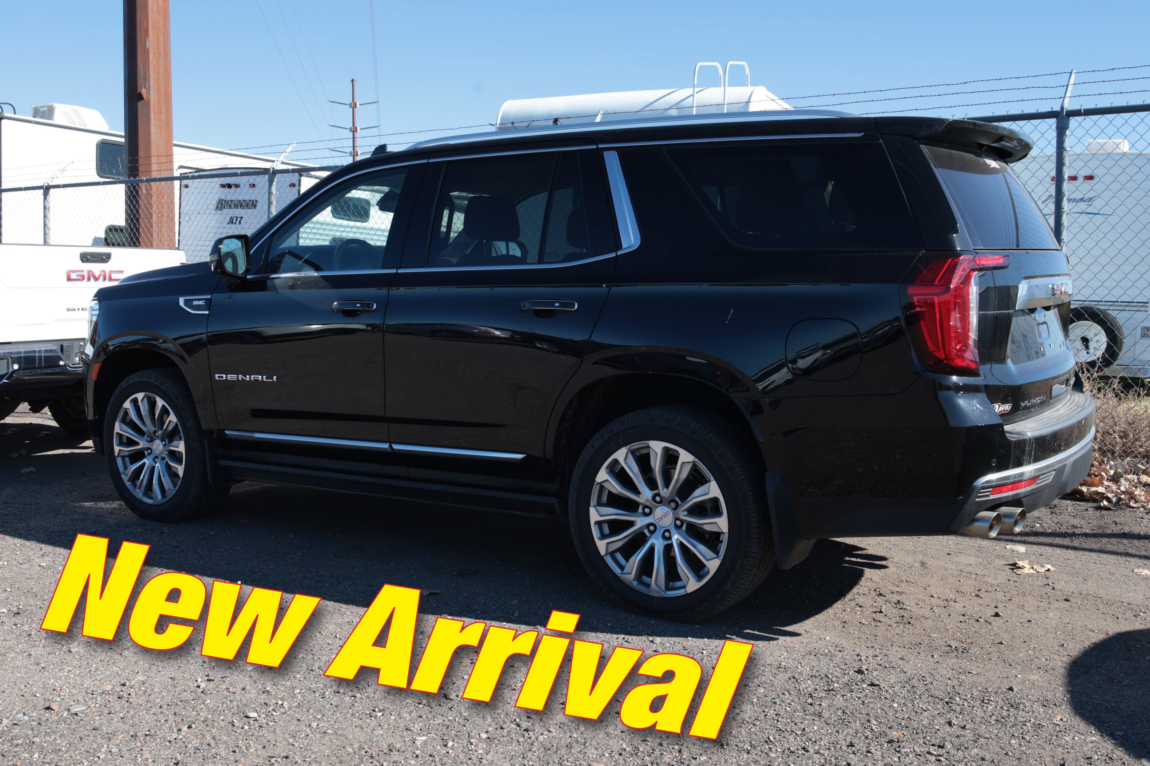 Used 2022 GMC Yukon Denali AWD/4WD image 1