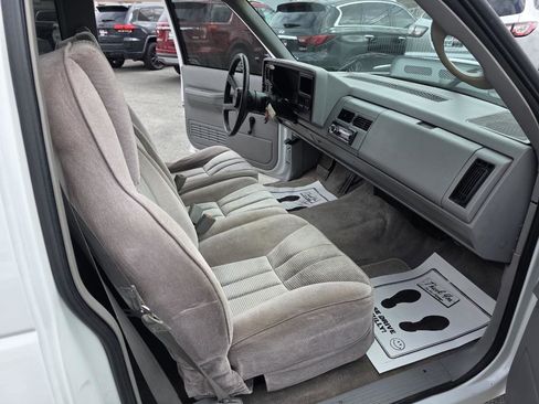 Used 1988 GMC Sierra 1500 2WD Regular Cab image 14