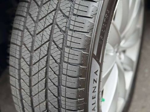 Used 2017 Volvo XC90 T6 Momentum w/ Vision Package image 36