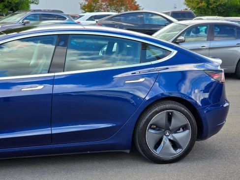 Used 2019 Tesla Model 3 Long Range AWD/4WD image 8