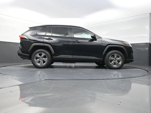 Used 2024 Toyota RAV4 XLE FWD image 37
