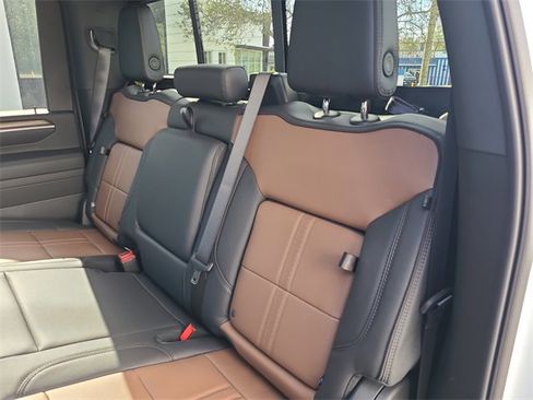 New 2026 Chevrolet Silverado 3500 High Country w/ Technology Package image 11