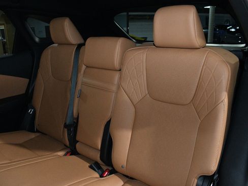 Used 2025 Lexus RX 350 Premium Plus w/ Convenience Package FWD image 17