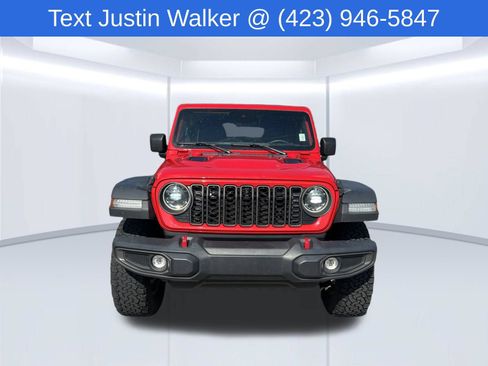 Used 2024 Jeep Wrangler Unlimited Rubicon w/ Technology Group AWD/4WD image 2