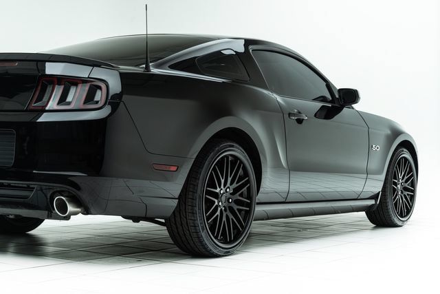 Used 2013 Ford Mustang GT RWD image 13