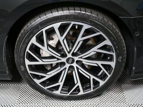 Used 2022 Audi A8 L 3.0T image 40