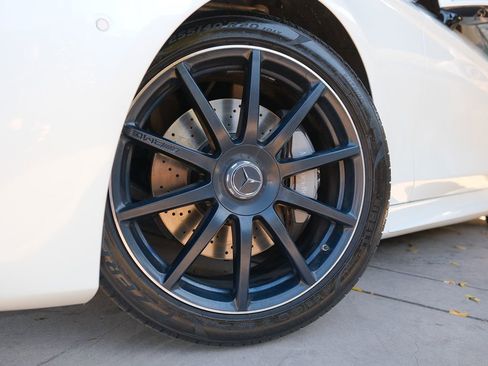 Used 2019 Mercedes-Benz S 560 Sedan image 38